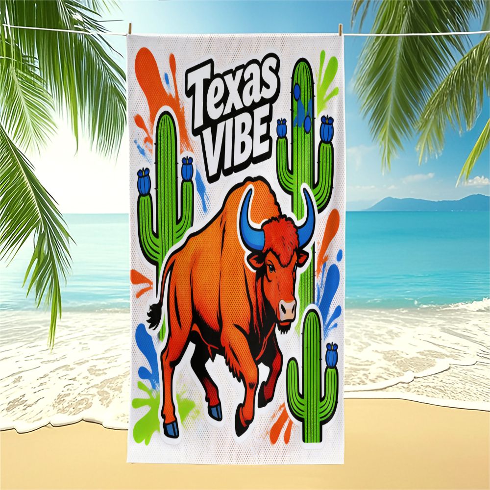 Outdoor Camping In Texas - Ręcznik plażowy/kąpielowy z nadrukiem byka w