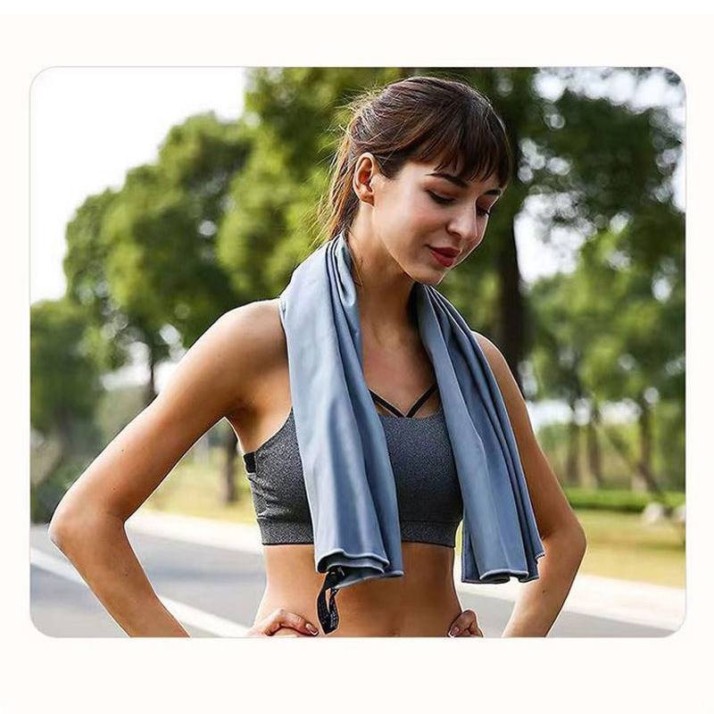 Szybkoschnący ręcznik sportowy – Camp Towel Microfiber recenzja i cena