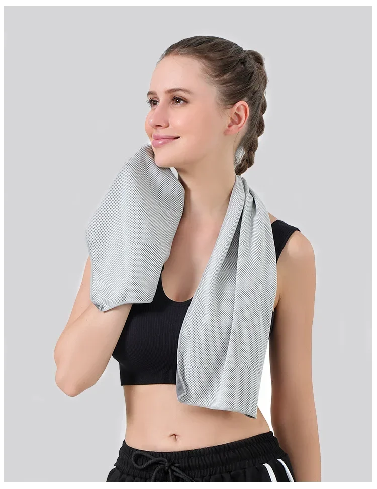 Nowy ręcznik z mikrofibry, szy – Camp Towel Microfiber recenzja i cena